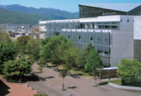 2001　北海道工業大学講義棟（G棟）落成